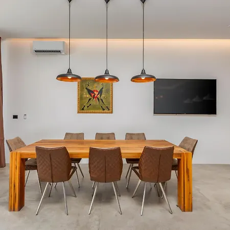 Lovely In With Kitchen