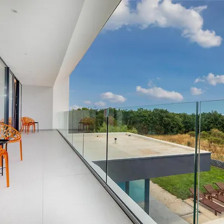 Lovely In With Kitchen Holiday home Liznjan